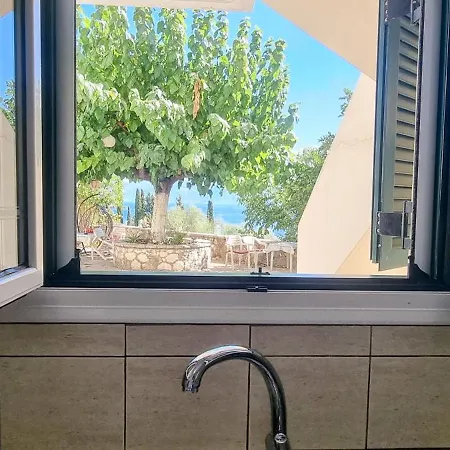 Evgenia Appartement Yénion